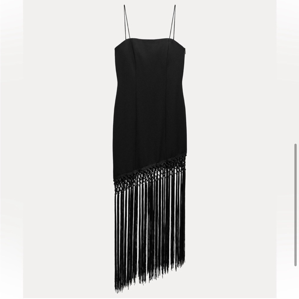 Spring /summer🌺  NWT ZARA FRINGED DRESS SIZE M
🚨 My prices are firm, no discount - Picture 9 of 13